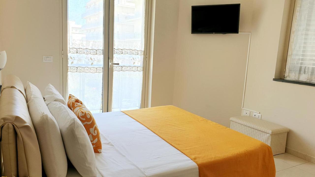 Nerissa Holiday Apartment Milazzo Exterior foto